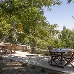 Hotel El Puente Cave