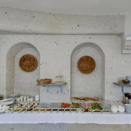 El Puente Cave Hotel