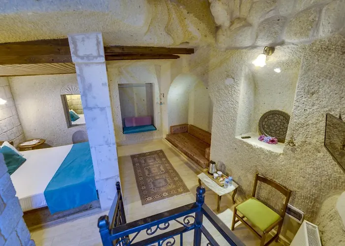 El Puente Cave Ibrahimpasa