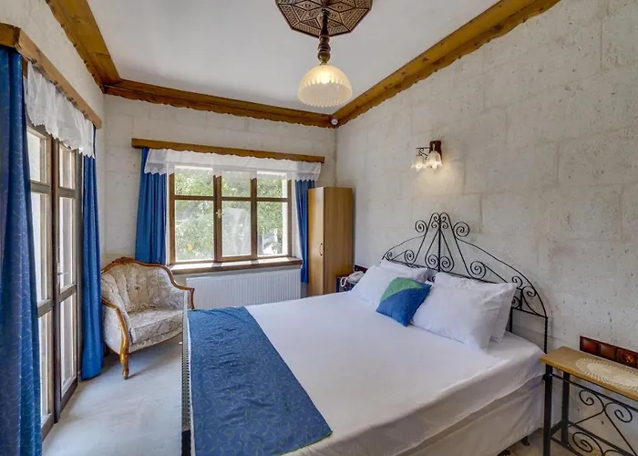 El Puente Cave Ibrahimpasa