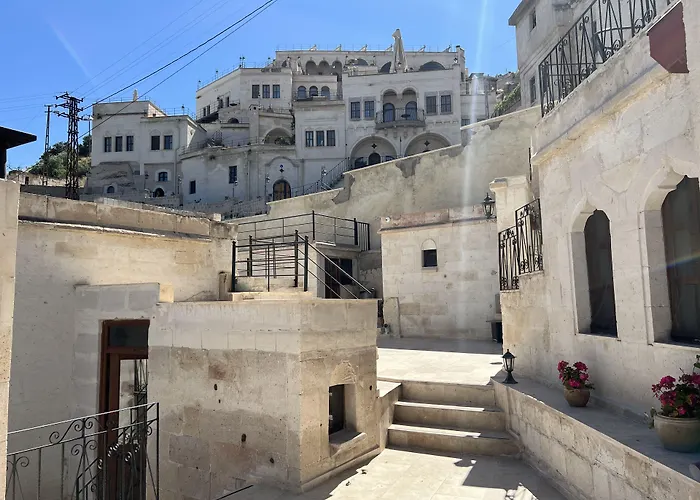 El Puente Cave Ibrahimpasa